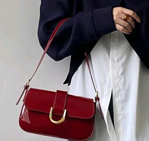 RED MARY - SLING BAG